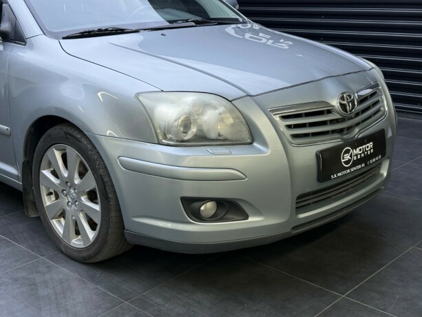 toyota-avensis-diesel-2008-big-2
