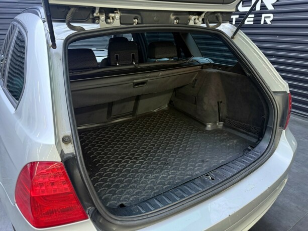 bmw-320d-diesel-2012-big-30