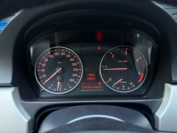 bmw-320d-diesel-2012-big-14