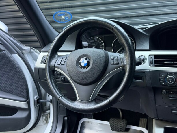 bmw-320d-diesel-2012-big-11