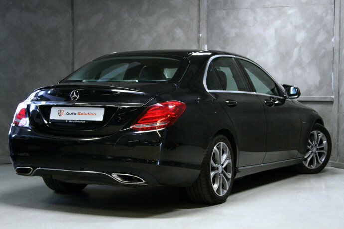 mercedes-benz-c350-e-plug-in-petrol-2017-big-1