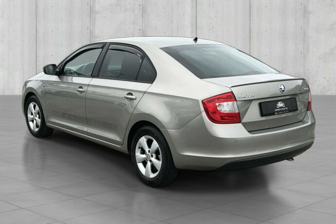 skoda-rapid-diesel-2013-big-3