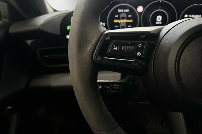 porsche-taycan-elektrisitet-2022-big-22