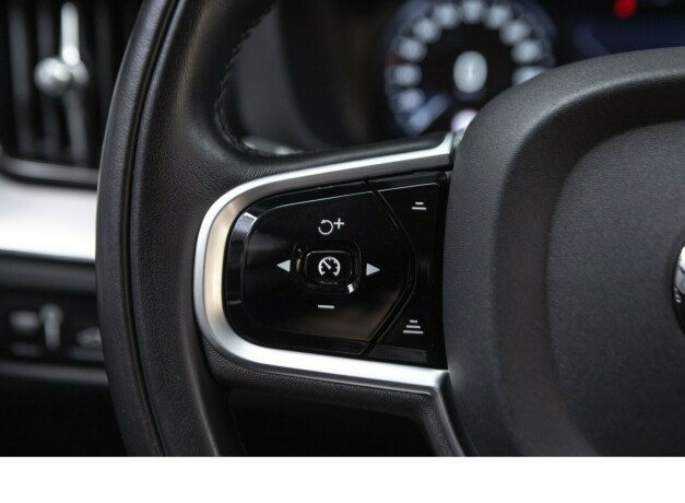 volvo-xc-60-elektrisitetbensin-2019-big-16