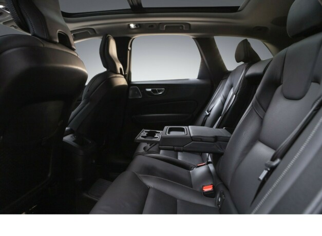 volvo-xc-60-elektrisitetbensin-2019-big-31