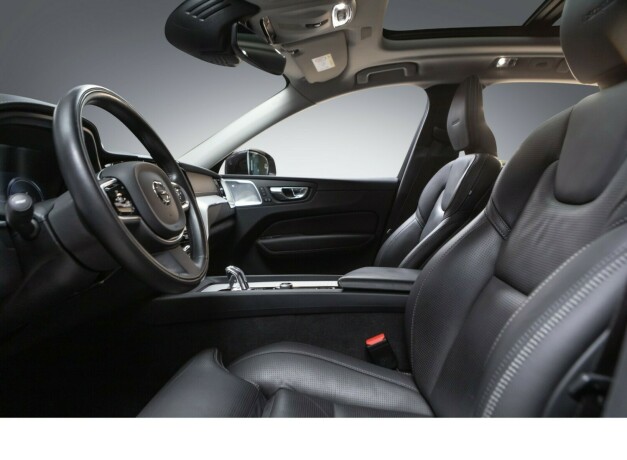 volvo-xc-60-elektrisitetbensin-2019-big-9