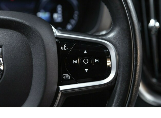 volvo-xc-60-elektrisitetbensin-2019-big-14