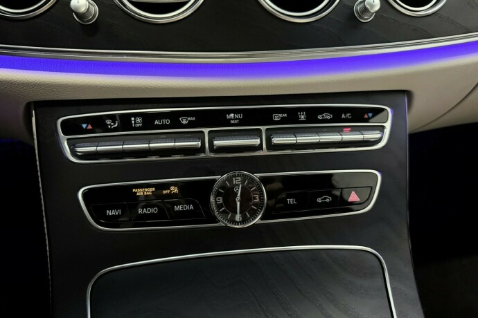 mercedes-benz-e-klasse-elektrisitetbensin-2020-big-36
