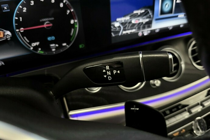 mercedes-benz-e-klasse-elektrisitetbensin-2020-big-25