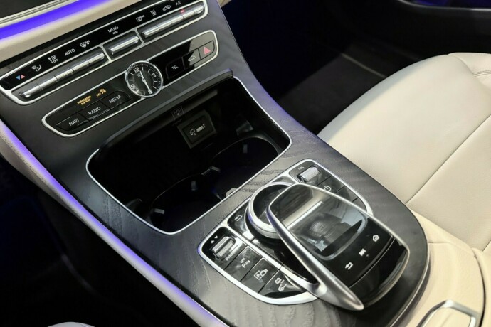 mercedes-benz-e-klasse-elektrisitetbensin-2020-big-40