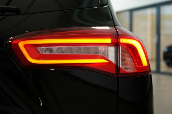 ford-focus-bensin-2020-big-9