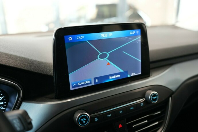ford-focus-bensin-2020-big-13