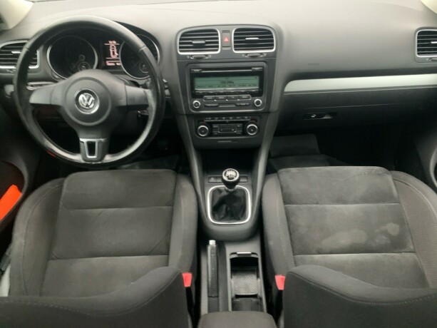volkswagen-golf-bensin-2011-big-12