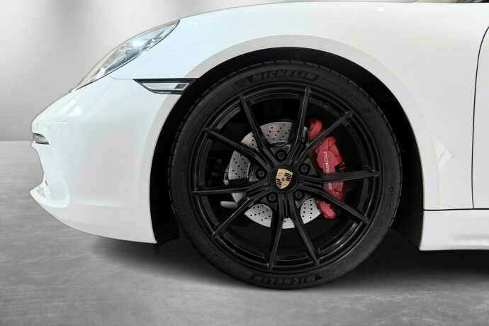 porsche-718-cayman-s-bensin-2017-big-7