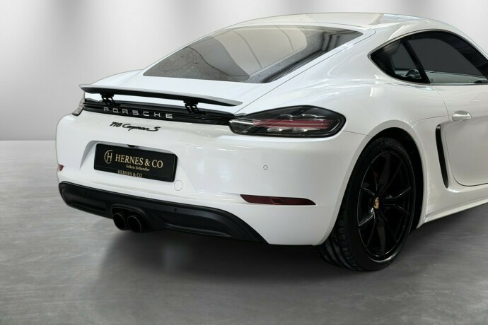 porsche-718-cayman-s-bensin-2017-big-9