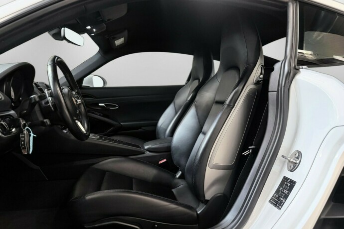 porsche-718-cayman-s-bensin-2017-big-16