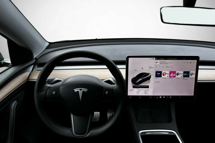 tesla-model-y-elektrisitet-2023-big-28