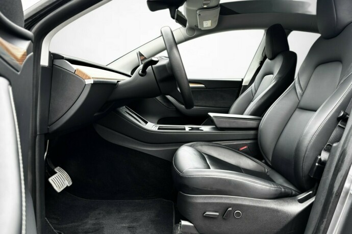 tesla-model-y-elektrisitet-2023-big-12