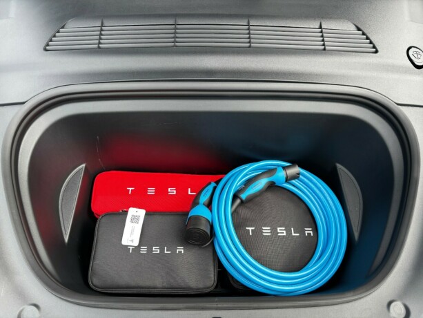 tesla-model-y-elektrisitet-2023-big-33