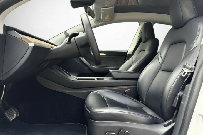 tesla-model-y-elektrisitet-2023-big-11