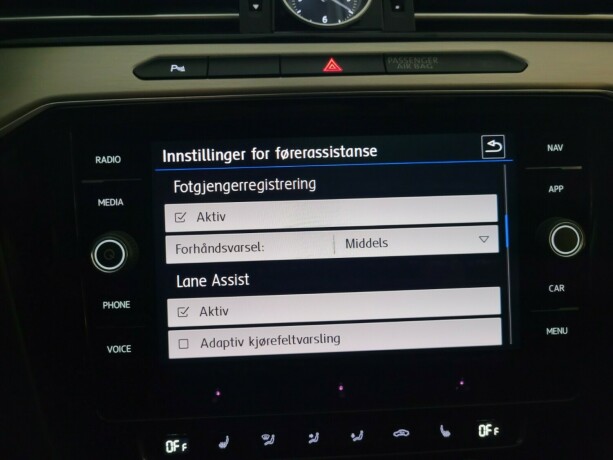 volkswagen-passat-plug-in-petrol-2019-big-40