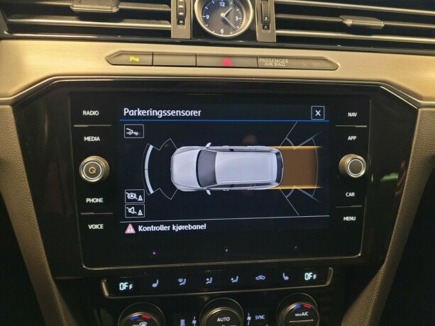 volkswagen-passat-plug-in-petrol-2019-big-32