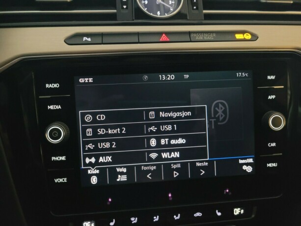volkswagen-passat-plug-in-petrol-2019-big-37