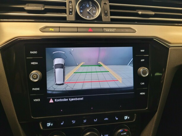 volkswagen-passat-plug-in-petrol-2019-big-31