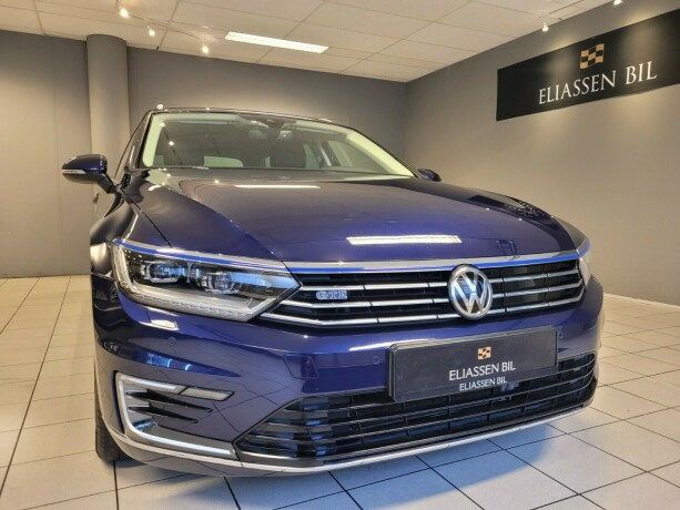 volkswagen-passat-plug-in-petrol-2019-big-8