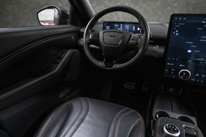 ford-mustang-mach-e-elektrisitet-2022-big-27