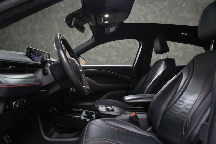 ford-mustang-mach-e-elektrisitet-2022-big-23