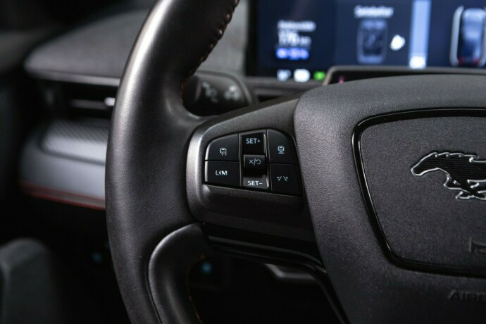 ford-mustang-mach-e-elektrisitet-2022-big-11
