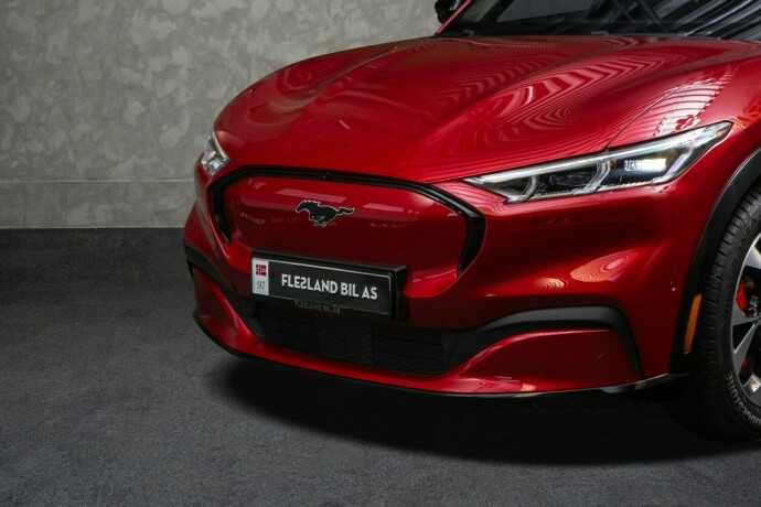 ford-mustang-mach-e-elektrisitet-2022-big-2