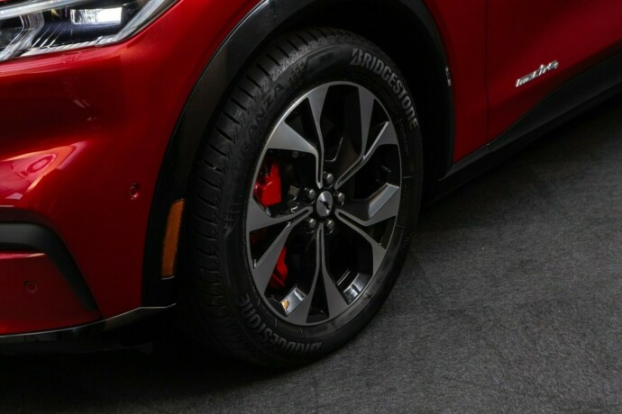 ford-mustang-mach-e-elektrisitet-2022-big-4