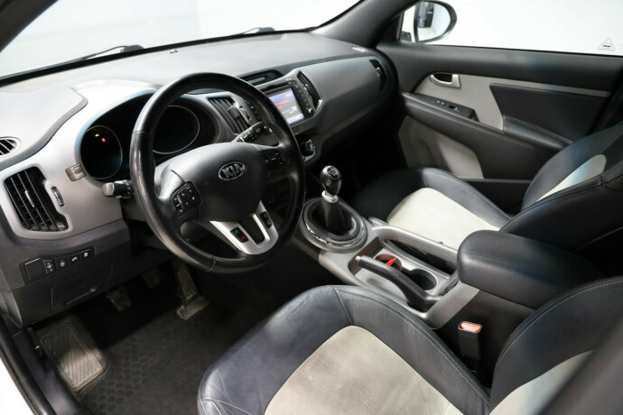 kia-sportage-bensin-2015-big-5