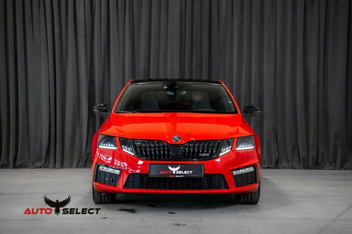 skoda-octavia-rs-bensin-2017-big-4
