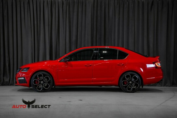 skoda-octavia-rs-bensin-2017-big-7