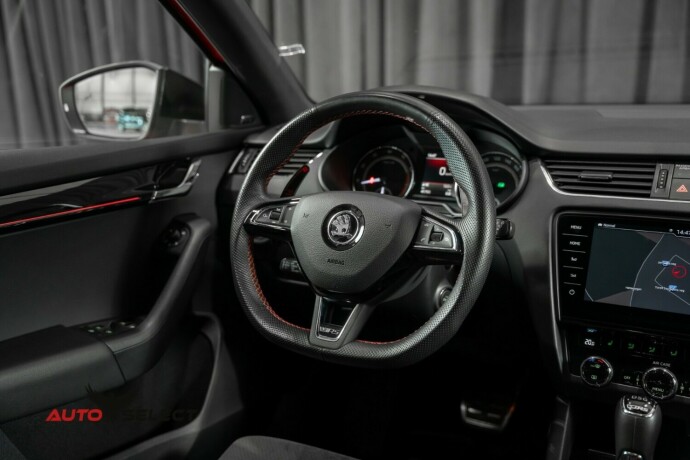 skoda-octavia-rs-bensin-2017-big-26