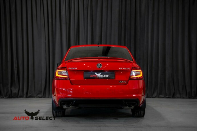 skoda-octavia-rs-bensin-2017-big-8