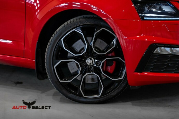 skoda-octavia-rs-bensin-2017-big-2