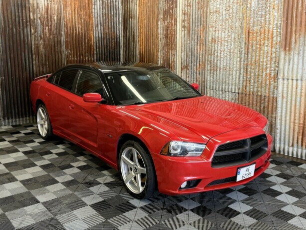 dodge-charger-bensin-2011-big-1