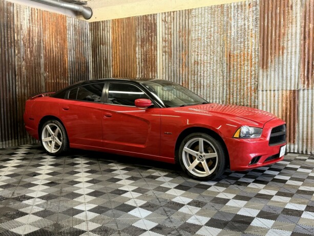 dodge-charger-bensin-2011-big-2