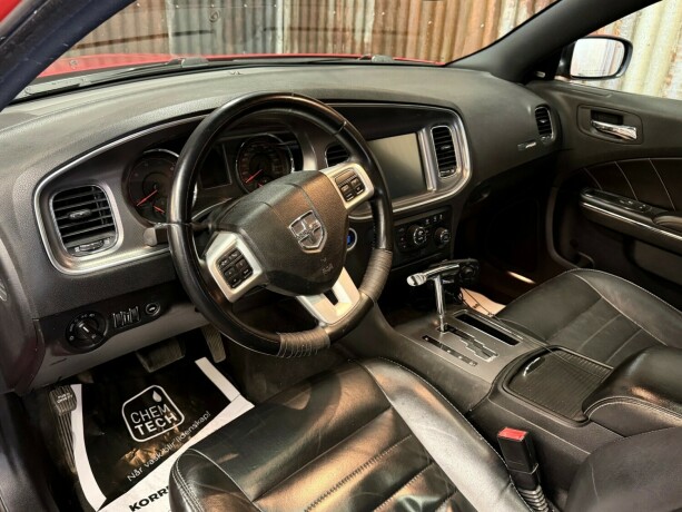 dodge-charger-bensin-2011-big-19