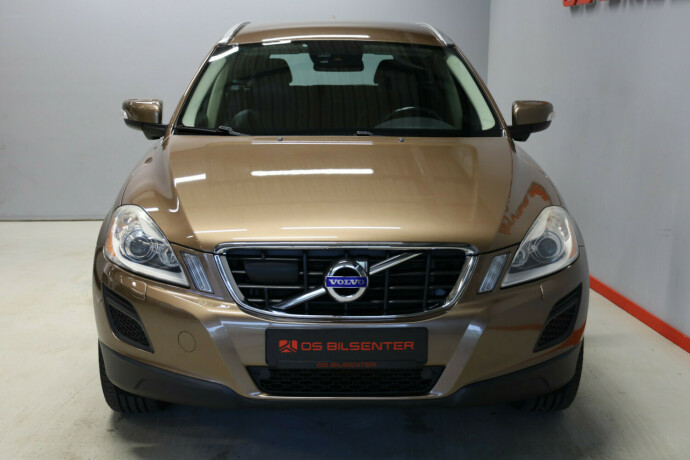 volvo-xc-60-diesel-2012-big-1