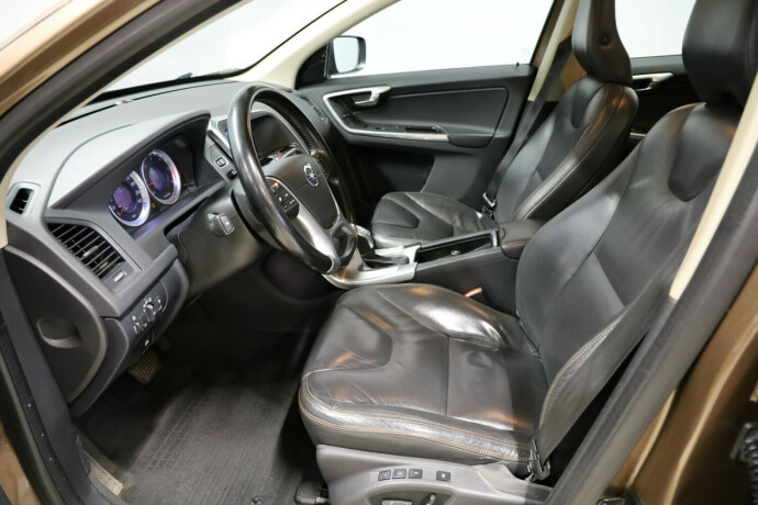 volvo-xc-60-diesel-2012-big-7
