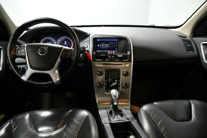 volvo-xc-60-diesel-2012-big-8