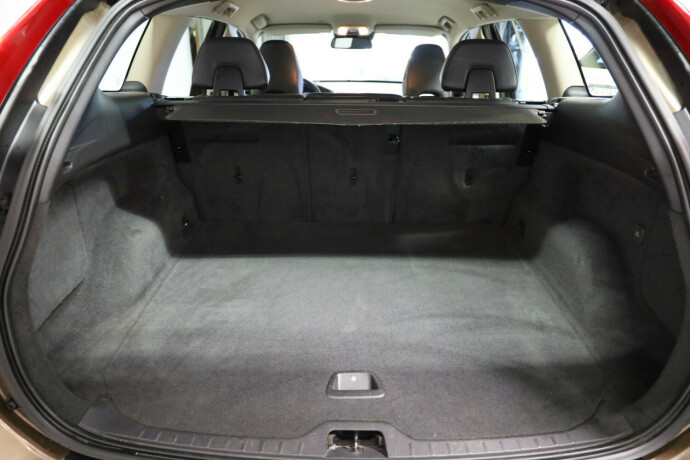 volvo-xc-60-diesel-2012-big-13