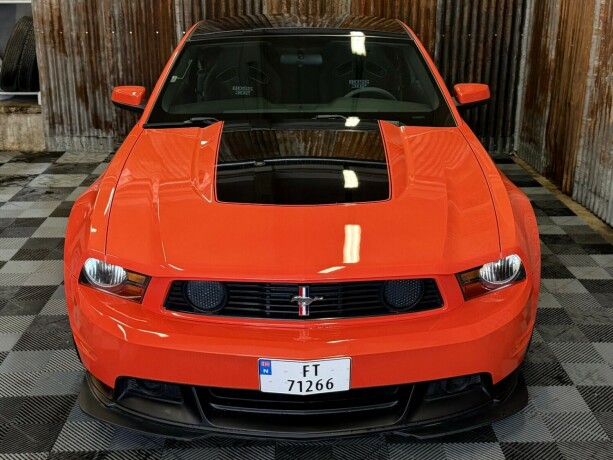 ford-mustang-bensin-2012-big-8