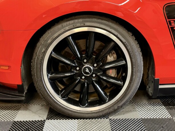 ford-mustang-bensin-2012-big-14