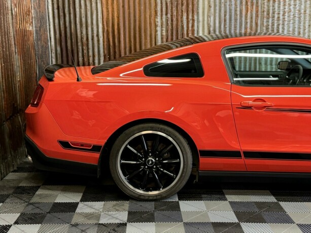 ford-mustang-bensin-2012-big-4